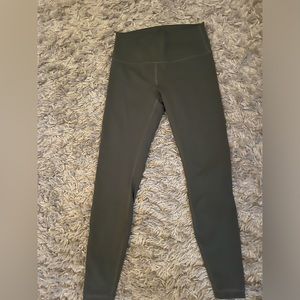 Lululemon wunder train olive green leggings size 10, inseam 25 inch